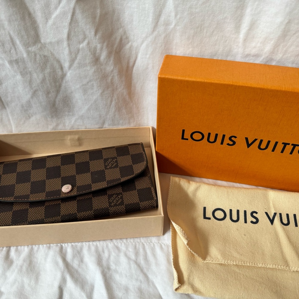 Louis Vuitton Emilie Wallet Damier Ebene Rose Ballerine w/ Box & Dust Bag
